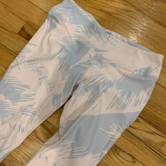 Fabletics - Picture 2 of 2